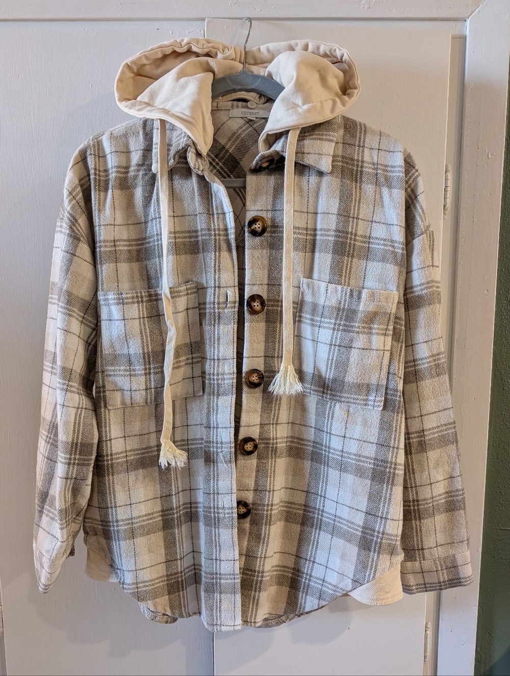 Veveret | Plaid Button-Up Shacket with Cream Hood